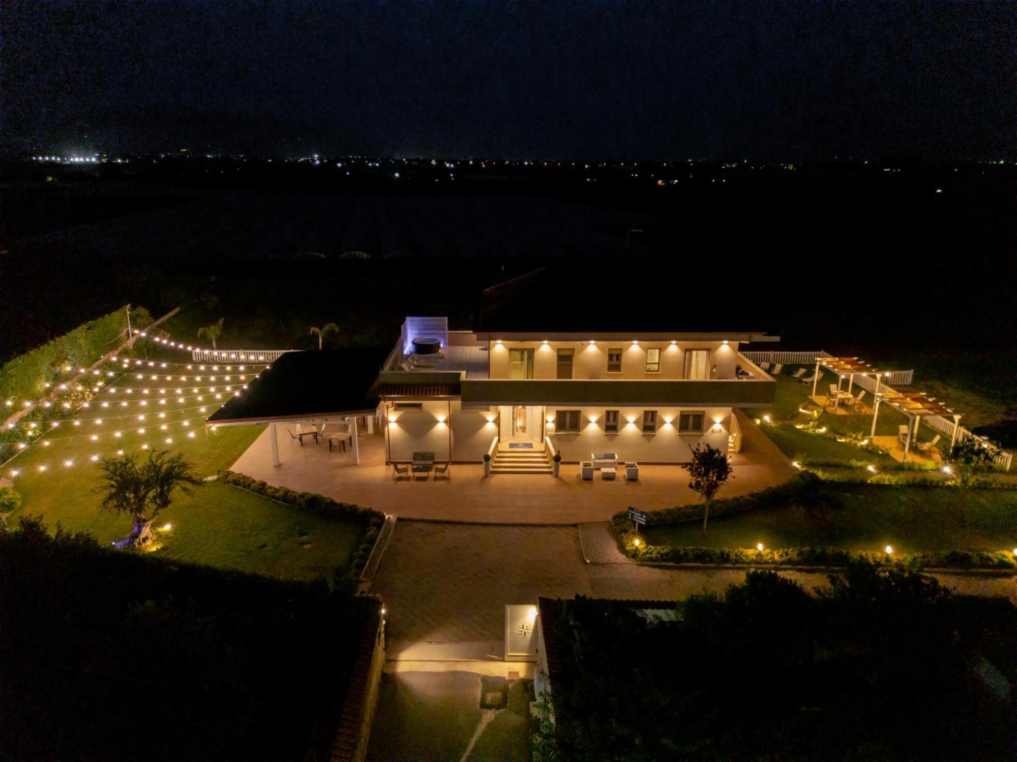Villa Zefiro Suites & Events Battipaglia Eksteriør billede