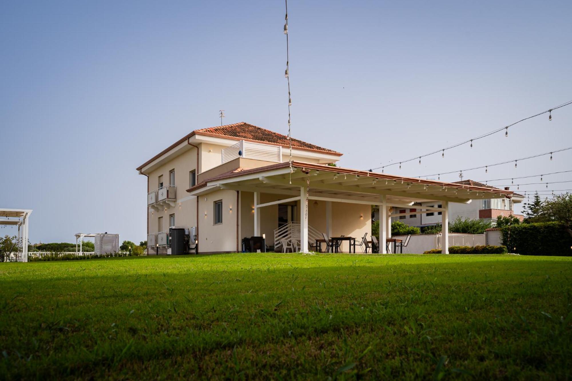 Villa Zefiro Suites & Events Battipaglia Eksteriør billede
