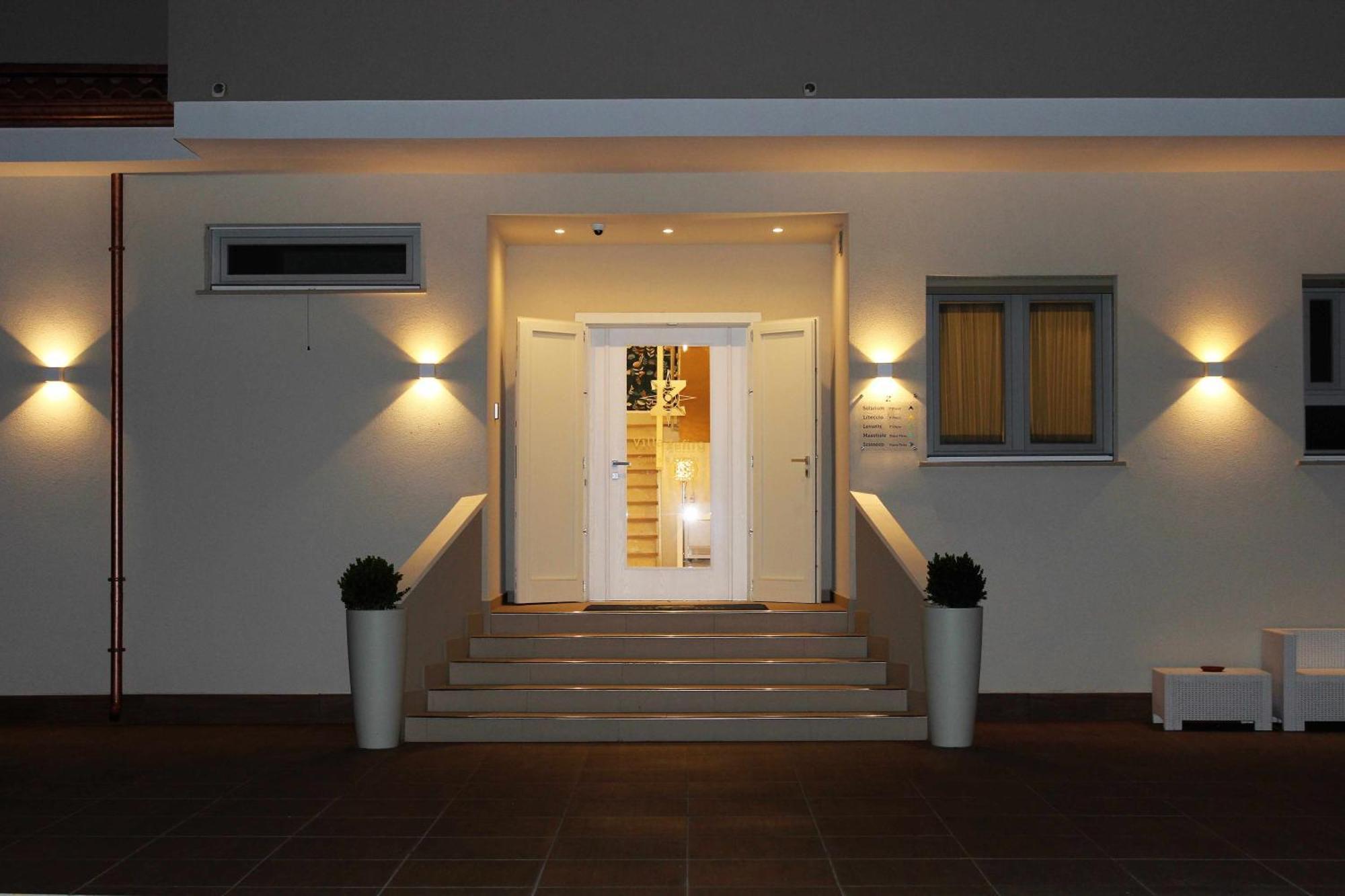 Villa Zefiro Suites & Events Battipaglia Eksteriør billede